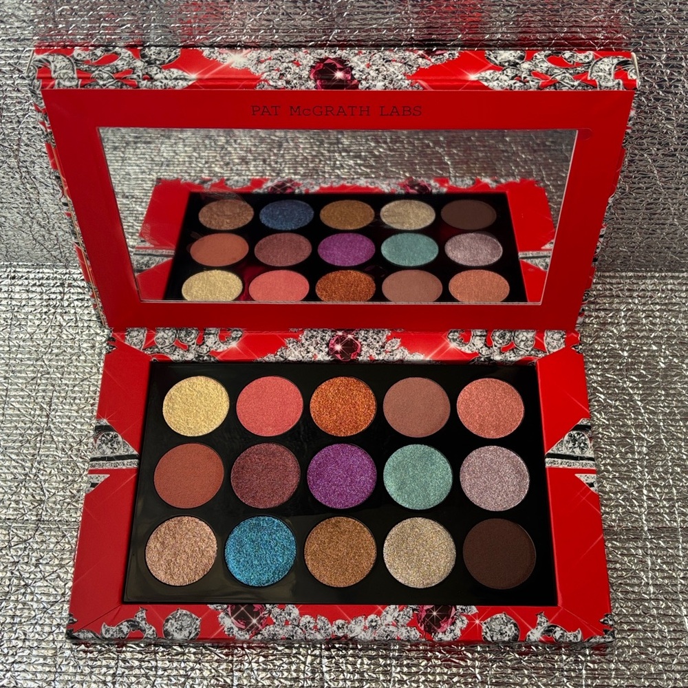 Pat Mcgrath Labs Luminous Legends Eye Shadow Palette